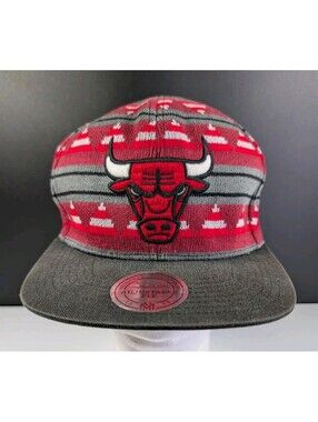 Mitchell Ness Mens OS Red Gray Chicago Bulls NBA Snapback Hat Pattern Flat Bills